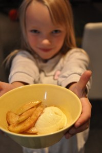 Julian omena-kaneli-jälkiruoka3