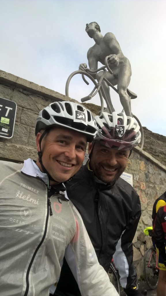 Tourmaletin huipulta. Näytän väsyneeltä ja ehkä sitä jo olenkin.